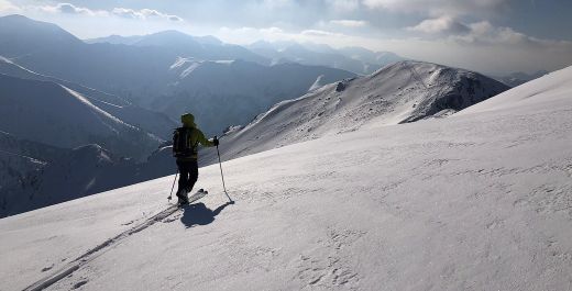 What to do in winter in Zakopane? Guided skitouring tours