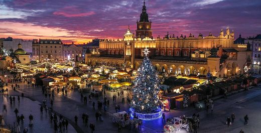 Krakow Christmas Market 2023 - feel the magic of Christmas in Krakow. 